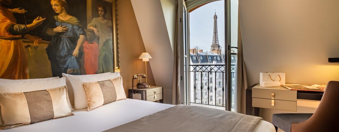 Mother’s Day 2026: Treat her to an artistic getaway at the Hôtel Le Walt