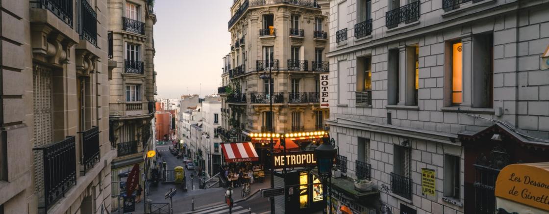 Le Métro<br>Abbesses