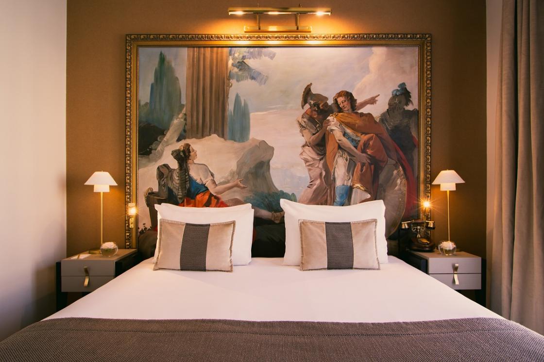 Le Walt Hotel - Eiffel Tower view room